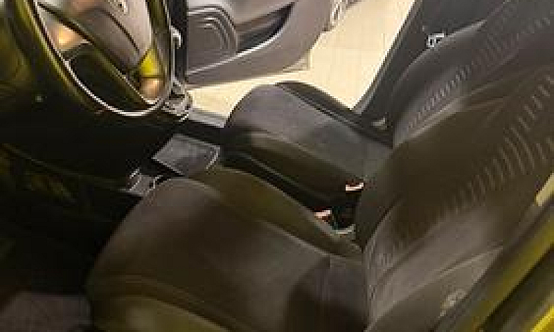 Lancia Ypsilon Plati...
