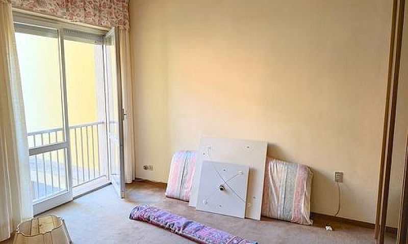 Appartamento Con Tre...