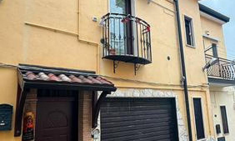 Casa Indipendente Ri...