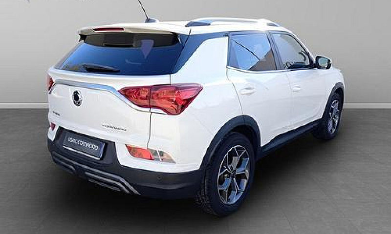 Ssangyong Korando 1....