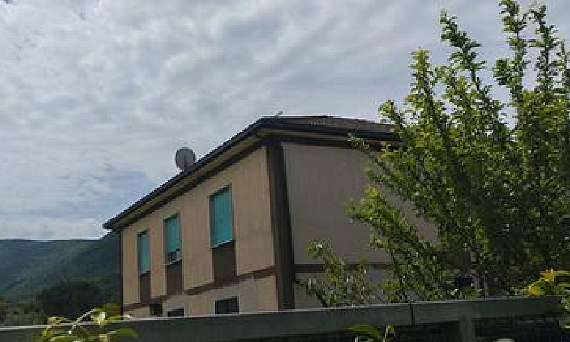 Appartamento Di Circ...