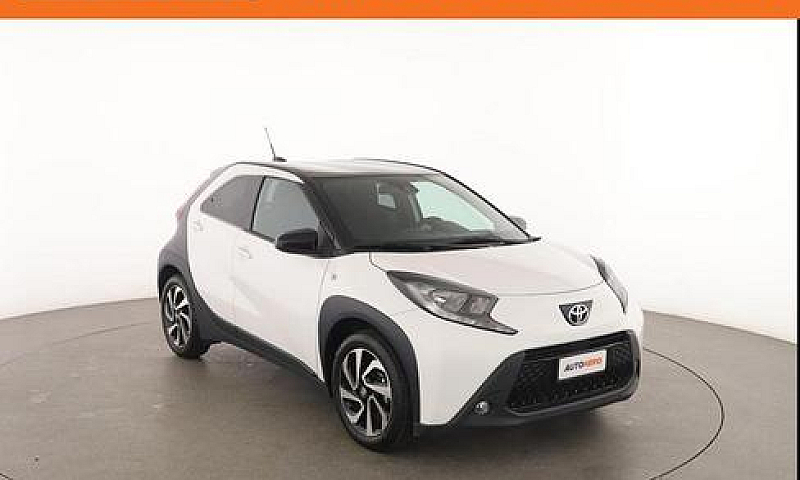 Toyota Aygo X Ud0343...