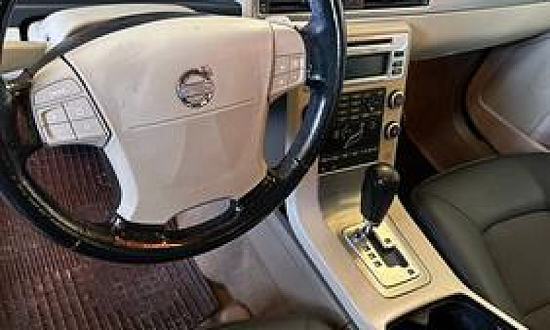 Volvo V70 2.4 D5 Sum...