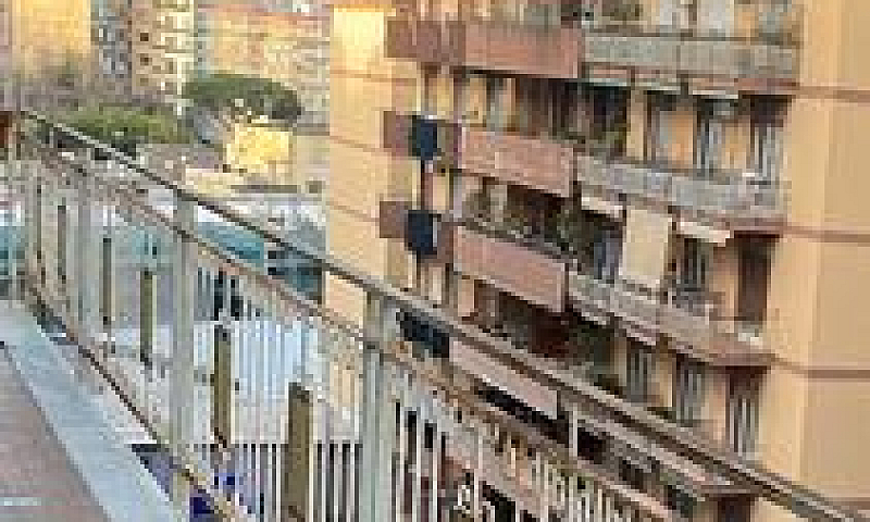 Vomero Via Guido De ...