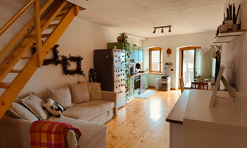 Casa Indipendente...