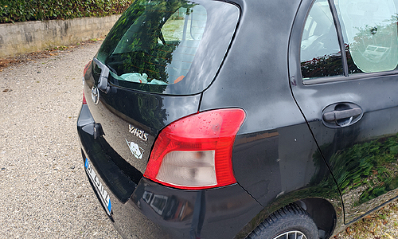 Toyota Yaris Per Neo...
