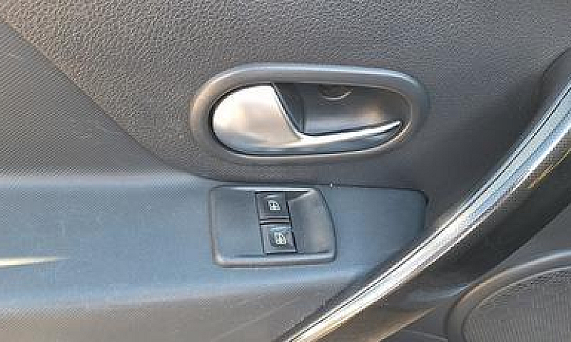 Dacia Sandero Street...