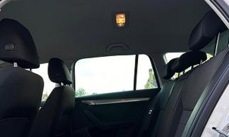 Skoda Octavia 1.6 Td...