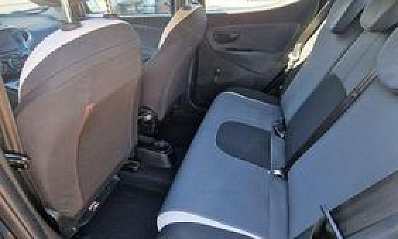 Lancia Ypsilon...