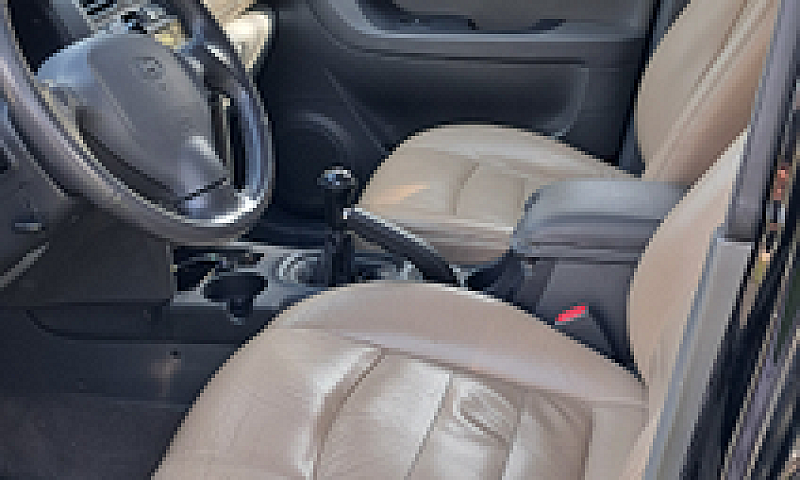 Hyundai Santa Fe 200...