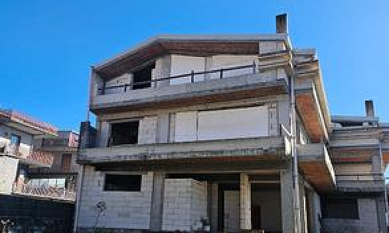 Struttura In Costruz...