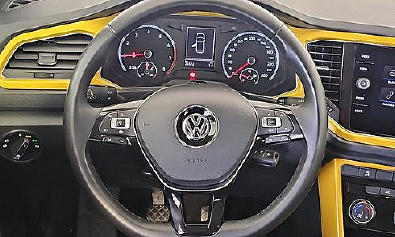 Volkswagen T-Roc 1.0...