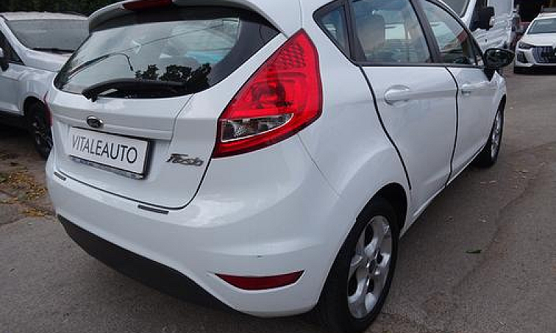 Ford Fiesta 1.2 82 C...