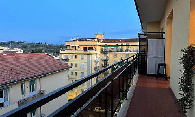 3 Locali A Scandicci...
