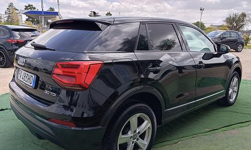 Audi Q2 30 Tdi S Tro...
