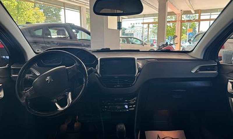 Peugeot 2008 1.6 E-H...