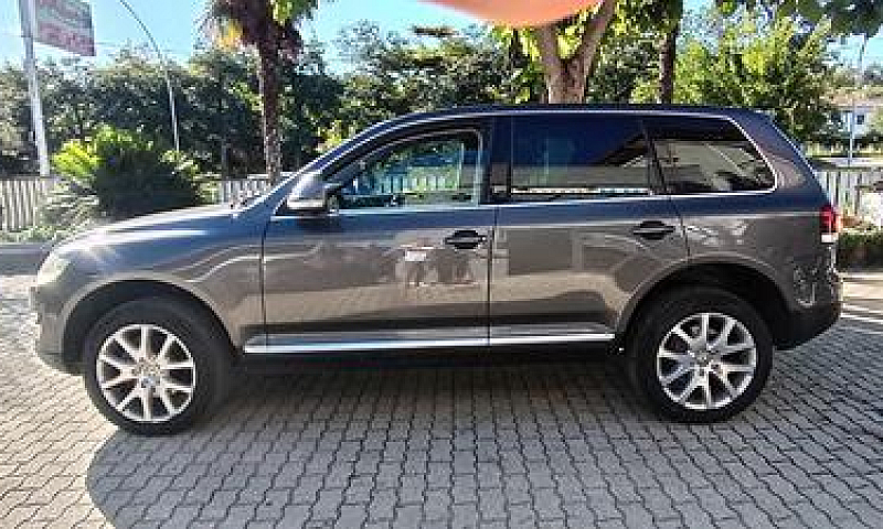 Volkswagen Touareg 3...