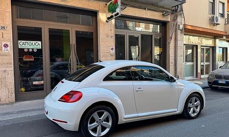 Volkswagen Maggiolin...