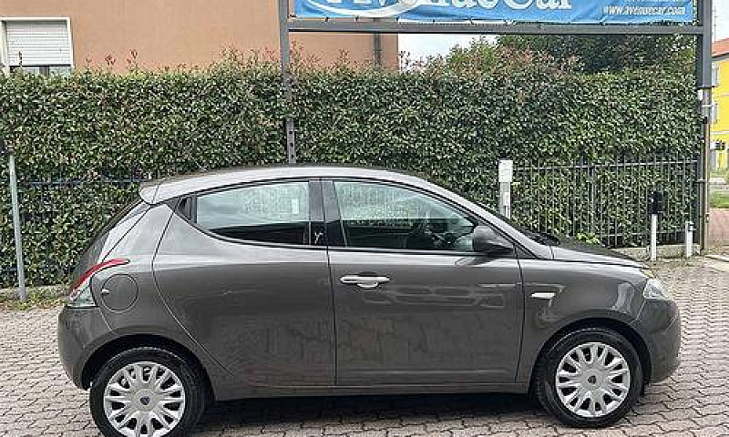 Lancia Ypsilon 1.2 S...