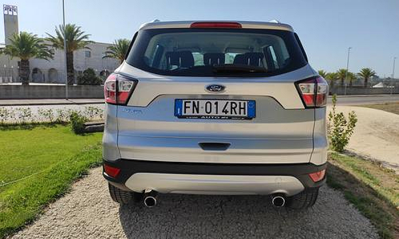 Ford Kuga 1.5 Tdci -...
