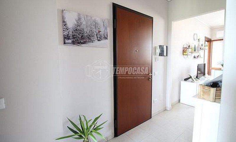 Trilocale Con Garage...