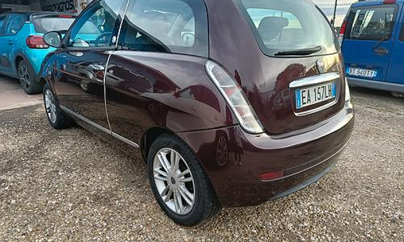 Lancia Ypsilon Gpl...