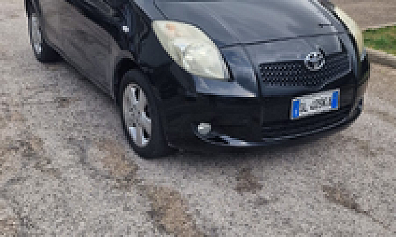Toyota Yaris 1.0 Ben...