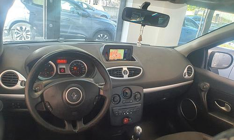 Renault Clio 1.5 Dci...