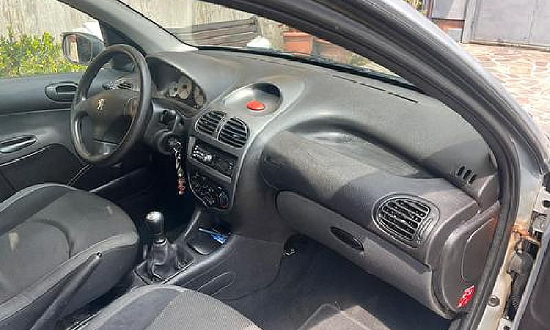 Peugeot 206 1.4 Benz...