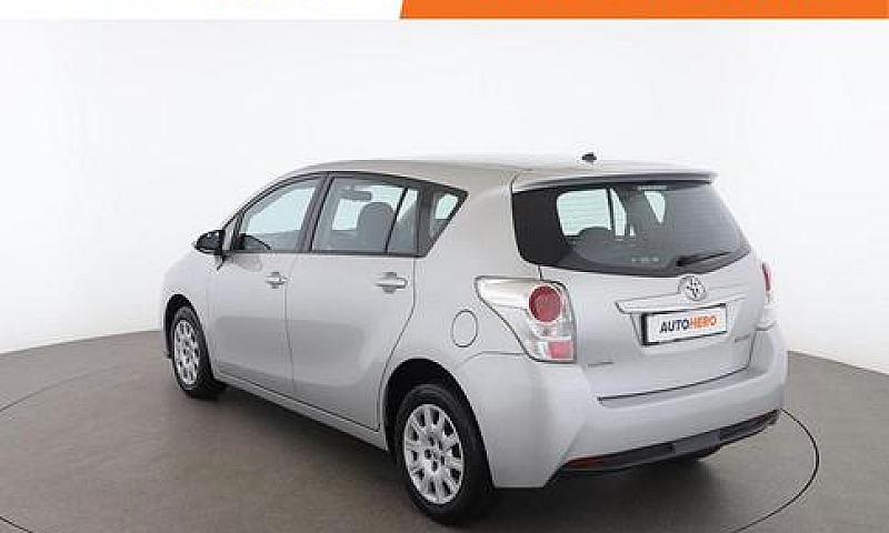 Toyota Verso Me09196...