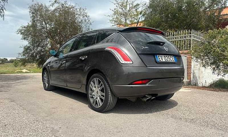Lancia Delta 2014 Fu...