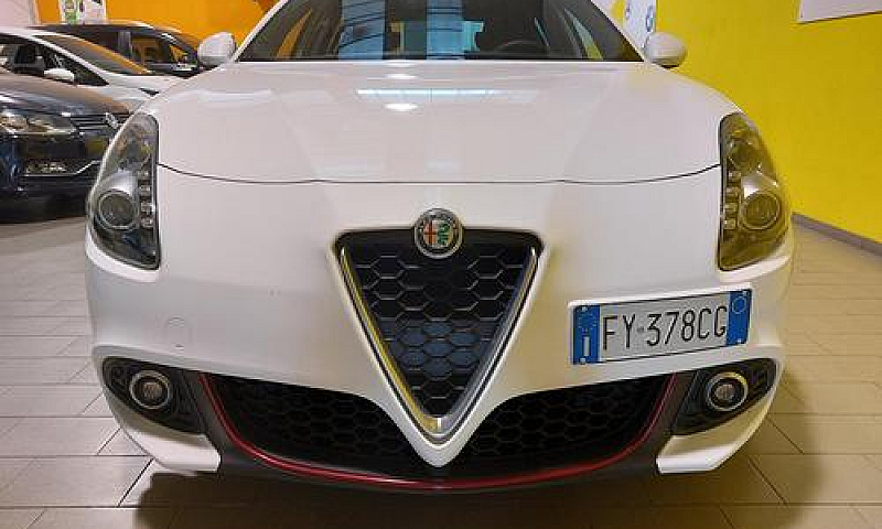 Alfa Romeo Giulietta...