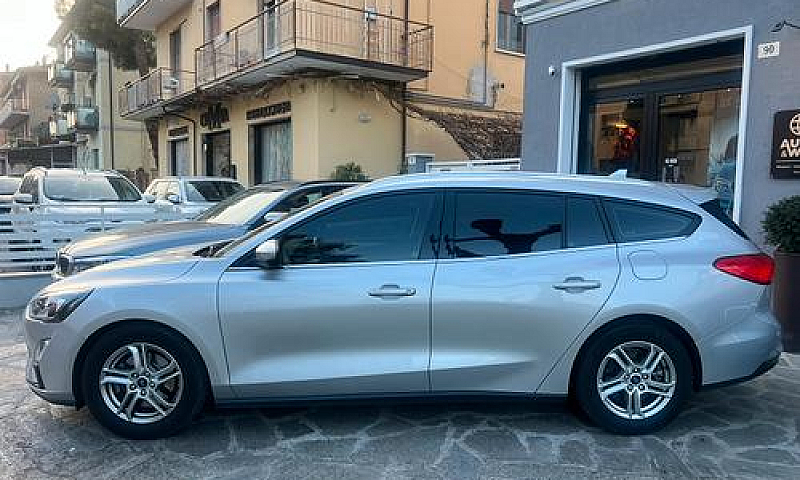 Ford Focus 1.5 120Cv...