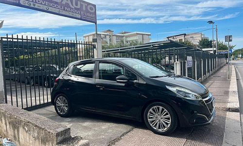 Peugeot 208 1.5 Hdi ...