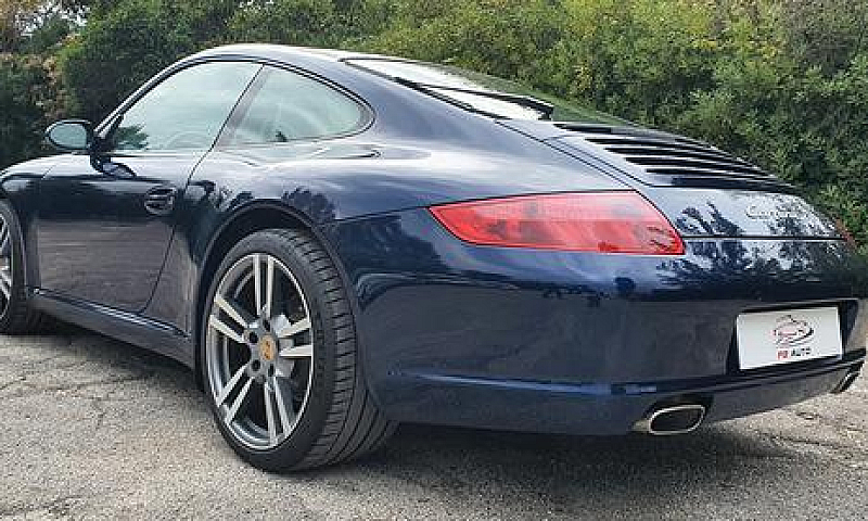 Porsche 911 Carrera ...