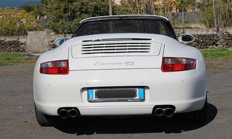 Porsche 911 Carrera ...