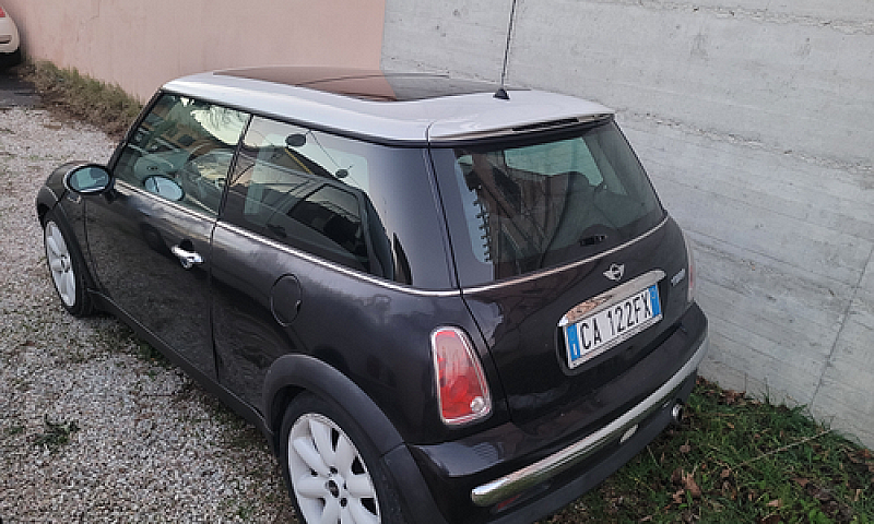 Mini Cooper 1.6...