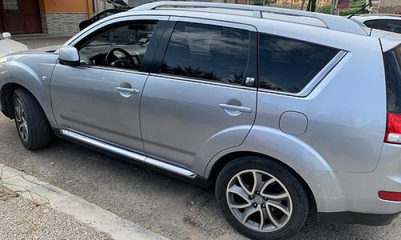 Citroen C-Crosser 2....