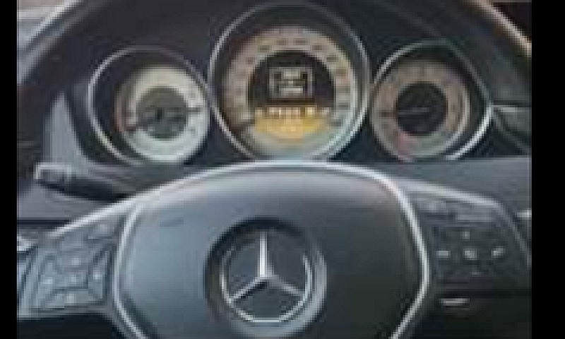 Vendo Mercedes Class...