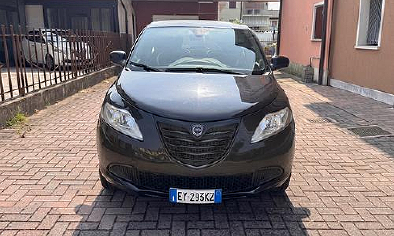 Lancia Ypsilon 0.9 M...