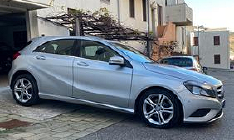 2014 Mercedes-Benz A...