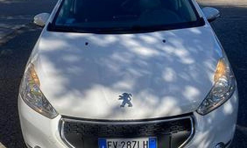 Peugeot 208...