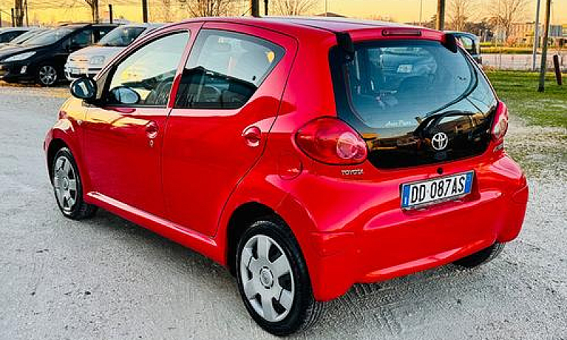 Toyota Aygo 1.0 Benz...