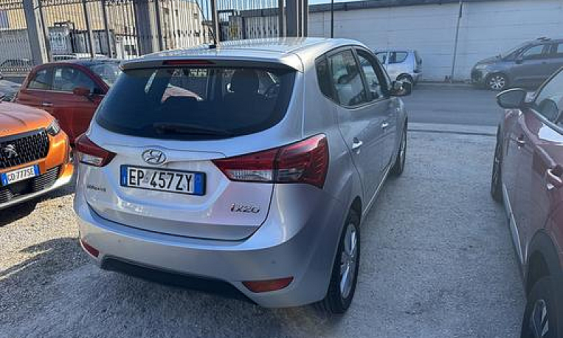 Hyundai Ix20 1.4 Ben...