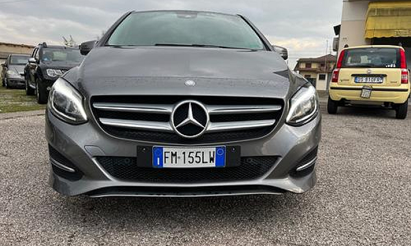 Mercedes-Benz B 180 ...