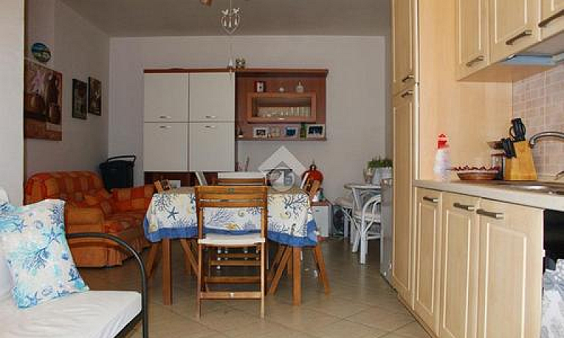3 Locali A Carovigno...