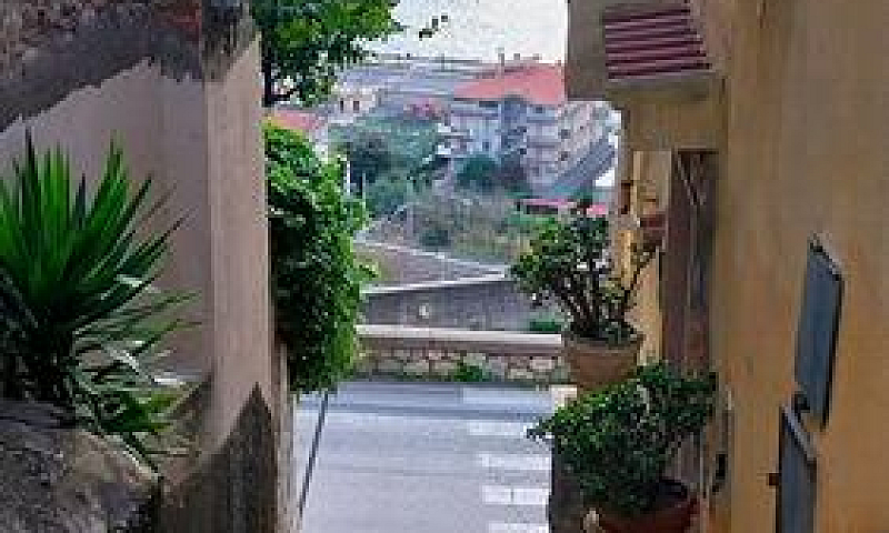 Caratteristico Immob...