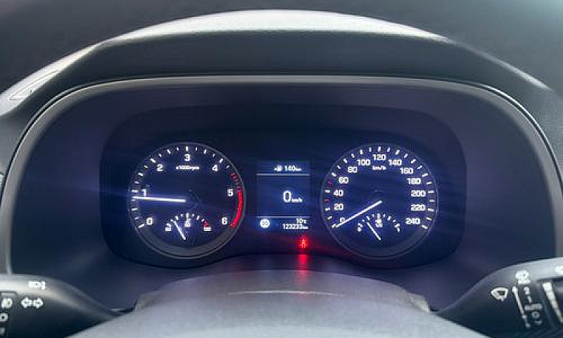 Hyundai Tucson - 1.6...