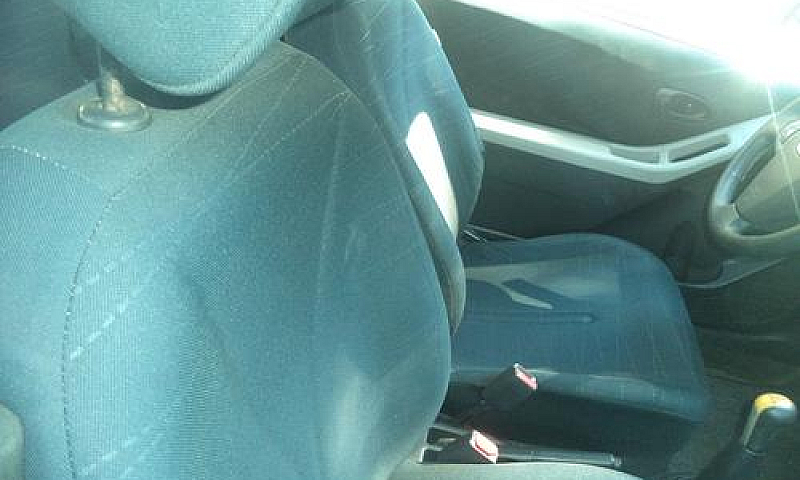 Toyota Yaris 1.3 3 P...