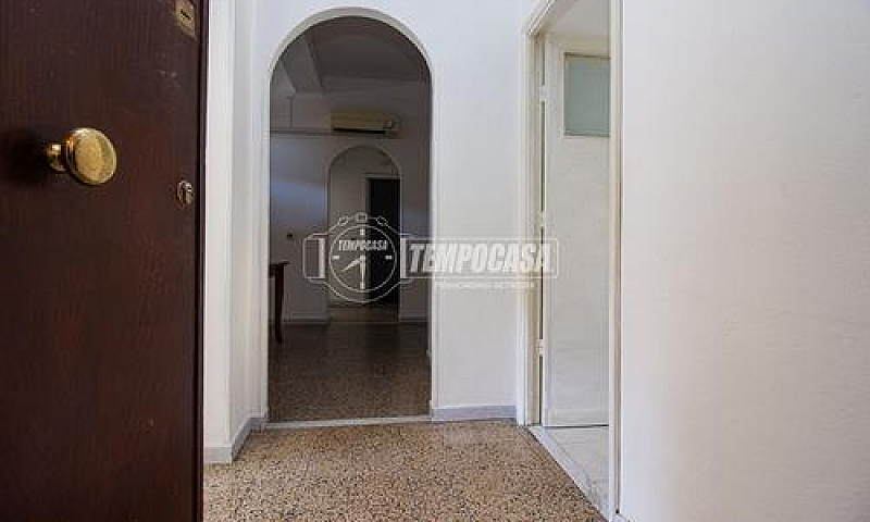 Piazza Mazzotti. Qua...